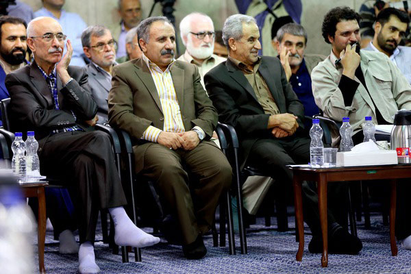 (تصاویر) محفل شعر خوانی در حضور رهبر انقلاب (تصاویر) محفل شعر خوانی در حضور رهبر انقلاب
