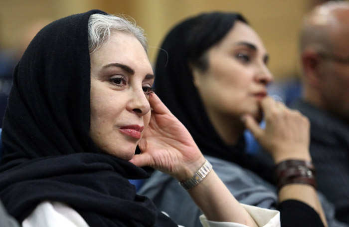 (تصاویر) افطاری هنرمندان با روحانی (تصاویر) افطاری هنرمندان با روحانی