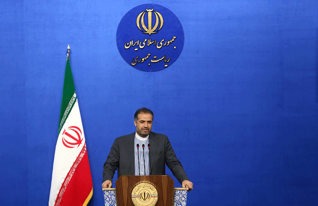 (تصاویر) ضیافت افطار روحانی با فعالان احزاب و سیاسیون (تصاویر) ضیافت افطار روحانی با فعالان احزاب و سیاسیون