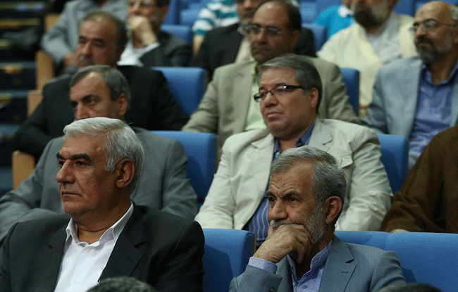 (تصاویر) ضیافت افطار روحانی با فعالان احزاب و سیاسیون (تصاویر) ضیافت افطار روحانی با فعالان احزاب و سیاسیون