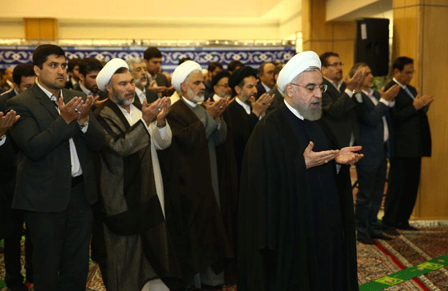 (تصاویر) ضیافت افطار روحانی با فعالان احزاب و سیاسیون (تصاویر) ضیافت افطار روحانی با فعالان احزاب و سیاسیون