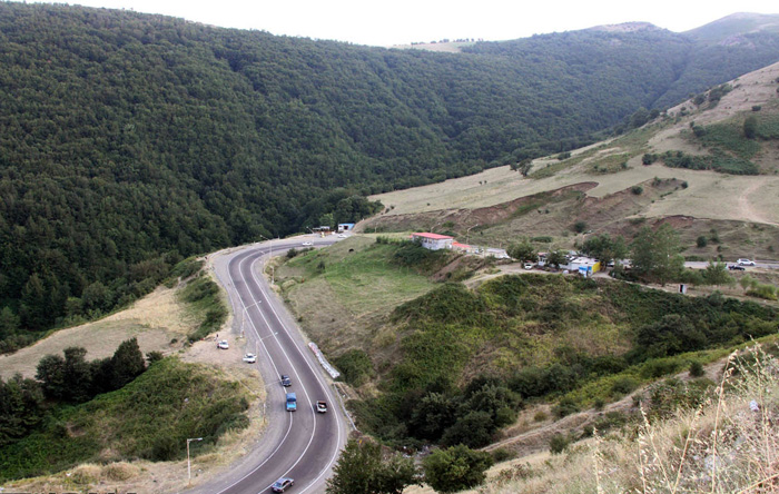 (تصاویر) زمینخواری در گردنه حیران (تصاویر) زمینخواری در گردنه حیران