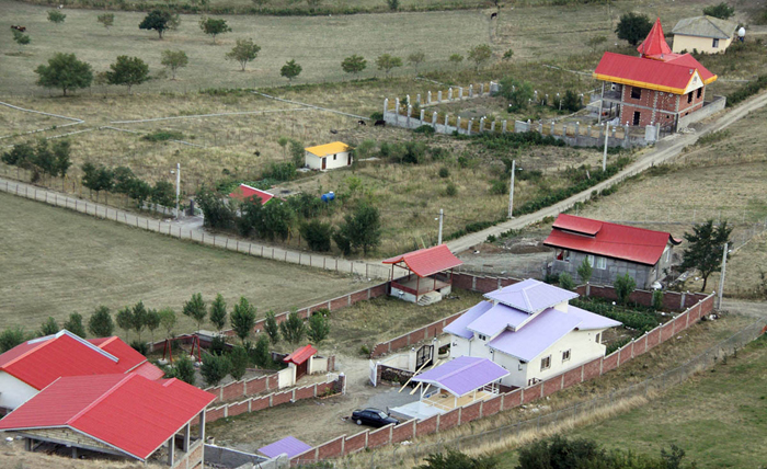 (تصاویر) زمینخواری در گردنه حیران (تصاویر) زمینخواری در گردنه حیران