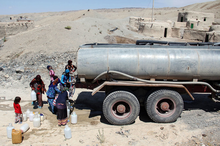 (تصاویر) بی آبی در روستای «فتح الله» (تصاویر) بی آبی در روستای «فتح الله»