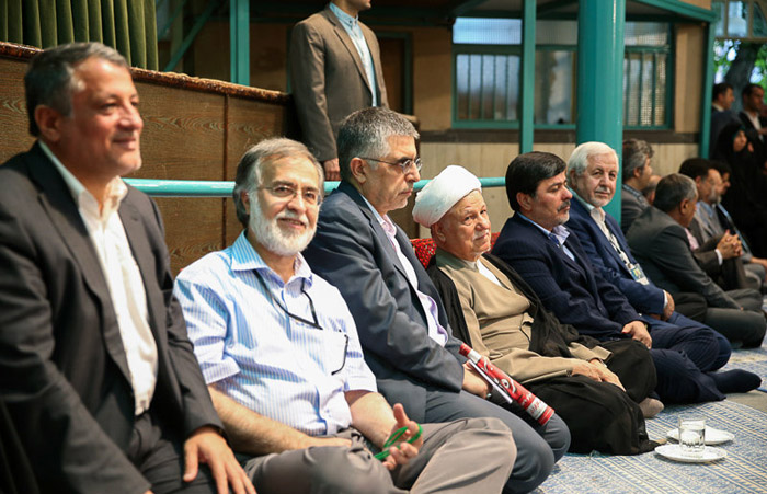 (تصاویر) هاشمی در گردهمایی کارگزاران (تصاویر) هاشمی در گردهمایی کارگزاران