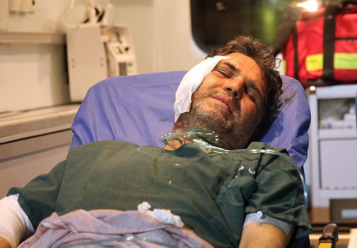 (تصاویر) بازگشت خبرنگار مجروح از سوریه (تصاویر) بازگشت خبرنگار مجروح از سوریه
