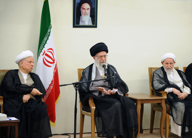 (تصاویر) دیدار اعضای مجلس خبرگان با رهبر انقلاب (تصاویر) دیدار اعضای مجلس خبرگان با رهبر انقلاب