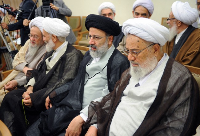 (تصاویر) دیدار اعضای مجلس خبرگان با رهبر انقلاب (تصاویر) دیدار اعضای مجلس خبرگان با رهبر انقلاب