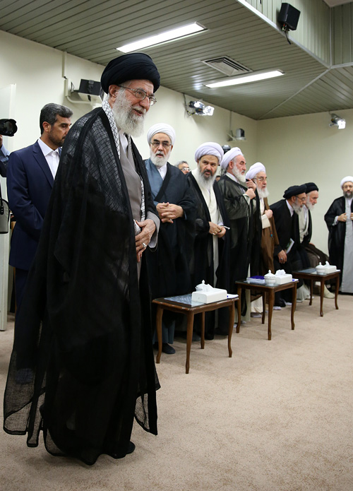 (تصاویر) دیدار اعضای مجلس خبرگان با رهبر انقلاب (تصاویر) دیدار اعضای مجلس خبرگان با رهبر انقلاب