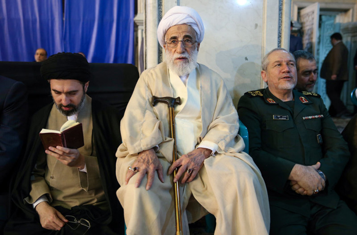 (تصاویر) مقامات در ختم پدر رئیس پلیس (تصاویر) مقامات در ختم پدر رئیس پلیس