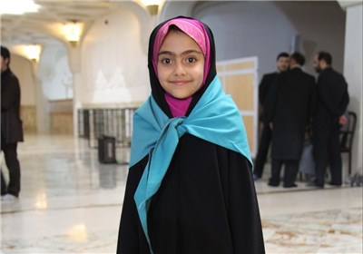 ارسال هدیه از سوی مقام معظم رهبری برای جشن تکلیف آرمیتا رضایی نژاد ارسال هدیه از سوی مقام معظم رهبری برای جشن تکلیف آرمیتا رضایی نژاد
