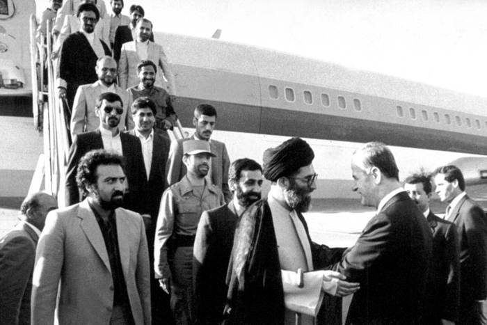 (تصاویر) سفر آیت‌الله خامنه‌ای به سوریه