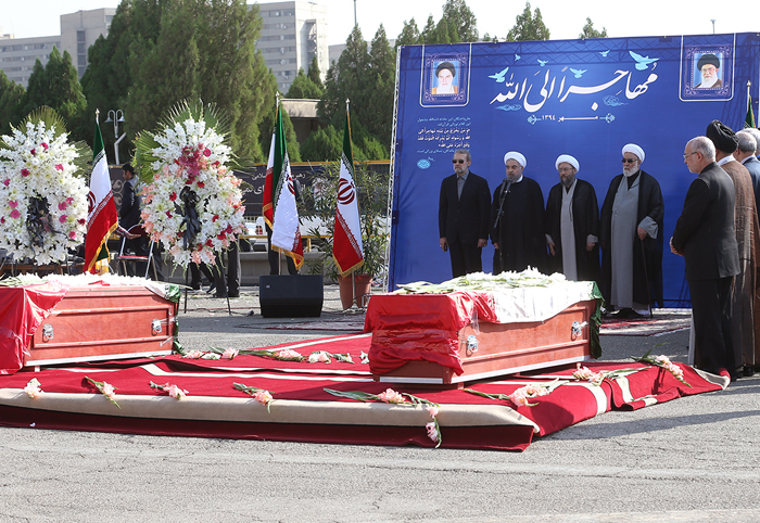 (تصاویر) استقبال مقامات و مسئولان از جانباختگان منا (تصاویر) استقبال مقامات و مسئولان از جانباختگان منا