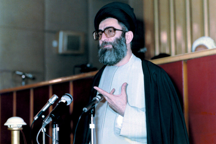 (تصاویر) دور اول ریاست جمهوری آیت‌الله‌خامنه‌ای