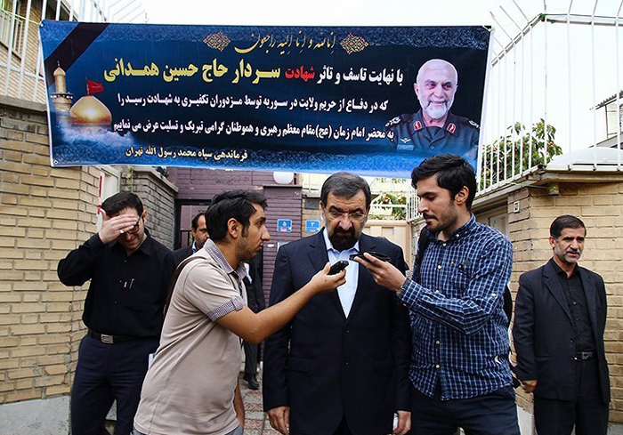 (تصاویر) گریه رضایی در سوگ سردار همدانی (تصاویر) گریه رضایی در سوگ سردار همدانی