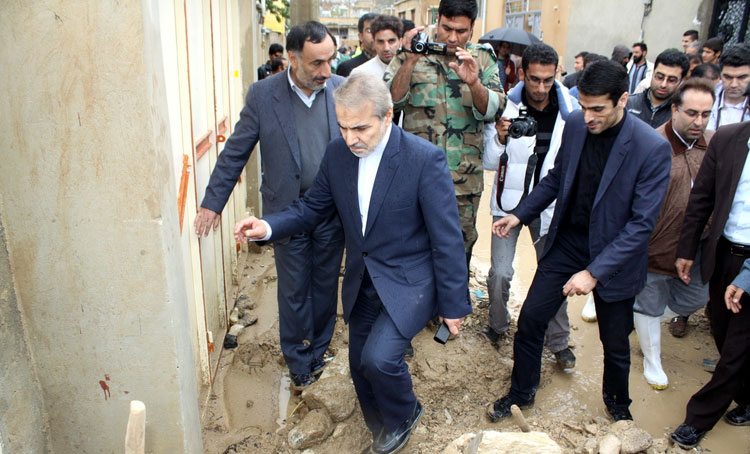 (تصاویر) بازدید نوبخت و فریدون از مناطق سیلزده (تصاویر) بازدید نوبخت و فریدون از مناطق سیلزده