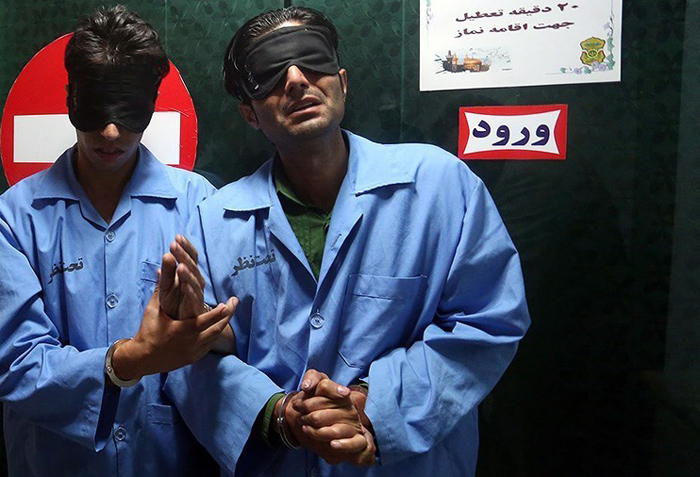 (تصاویر) دستگیری سارقان مسلح طلافروشی (تصاویر) دستگیری سارقان مسلح طلافروشی