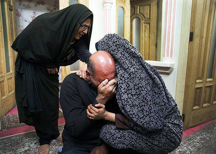 (تصاویر) پایان 33سال چشمانتظاری مادر (تصاویر) پایان 33سال چشمانتظاری مادر