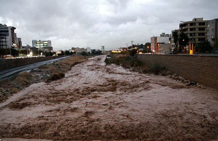 (تصاویر) رودخانه شیراز جاری شد (تصاویر) رودخانه شیراز جاری شد