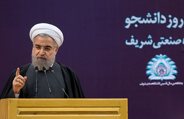 (تصاویر) درگیری دانشجویان در حضور روحانی (تصاویر) درگیری دانشجویان در حضور روحانی