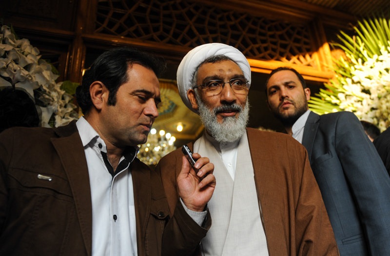 (تصاویر) مراسم ختم برادر حسین انتظامی (تصاویر) مراسم ختم برادر حسین انتظامی