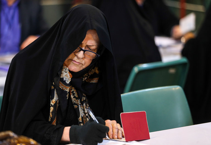(تصاویر) آخرین روز ثبتنام داوطلبان انتخابات مجلس (تصاویر) آخرین روز ثبتنام داوطلبان انتخابات مجلس