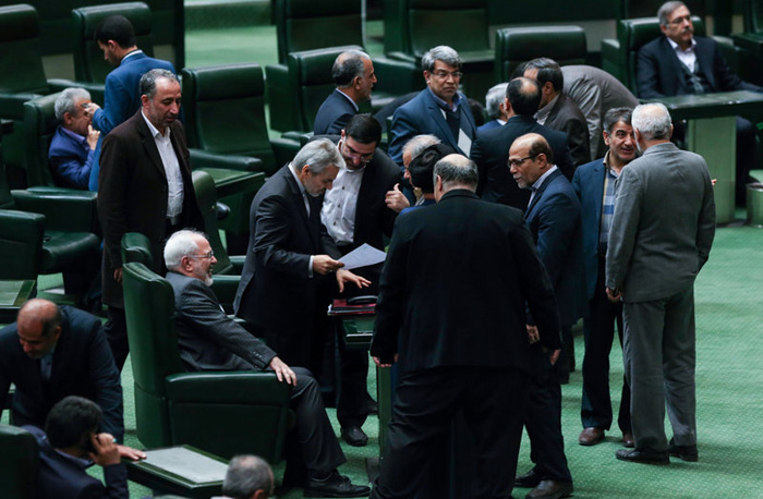 (تصاویر) استقبال از ظریف در مجلس (تصاویر) استقبال از ظریف در مجلس
