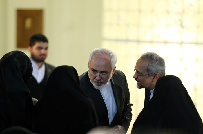 (تصاویر) حواشی نشست خبری روحانی (تصاویر) حواشی نشست خبری روحانی