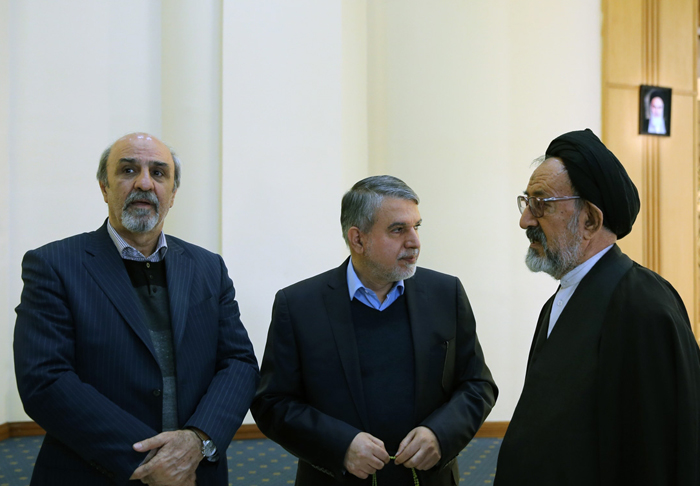 (تصاویر) حواشی نشست خبری روحانی (تصاویر) حواشی نشست خبری روحانی