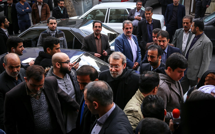 (تصاویر) از مشایی تا ظریف در ختم پدر قشقاوی (تصاویر) از مشایی تا ظریف در ختم پدر قشقاوی
