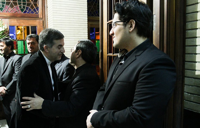 (تصاویر) از مشایی تا ظریف در ختم پدر قشقاوی (تصاویر) از مشایی تا ظریف در ختم پدر قشقاوی