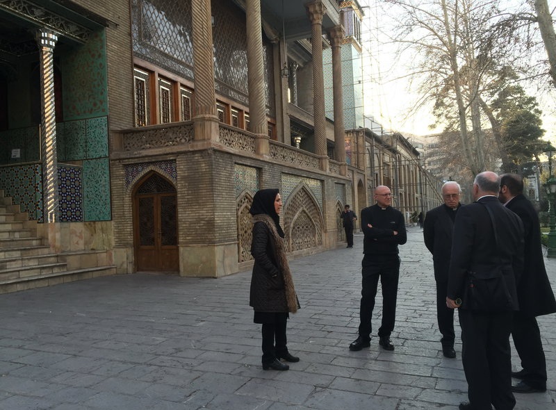 تهرانگردی فرستادگان واتیکان +(تصاویر) تهرانگردی فرستادگان واتیکان +(تصاویر)
