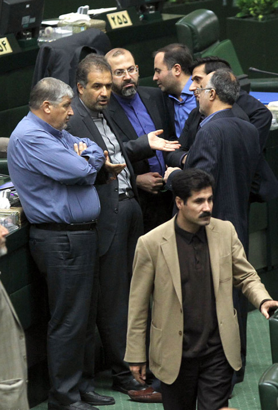 (تصاویر) جلسه رای اعتماد به دانش‌آشتیانی