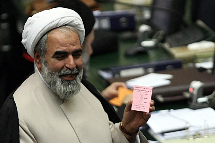 (تصاویر) جلسه رای اعتماد به دانش‌آشتیانی