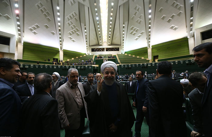 (تصاویر) جلسه رای اعتماد به دانش‌آشتیانی