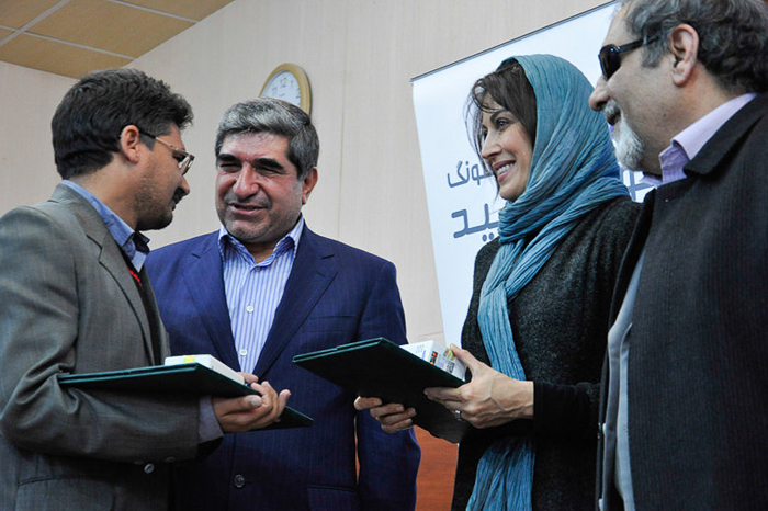(تصاویر) مهتابکرامتی در افتتاح کتابخانه گویا (تصاویر) مهتابکرامتی در افتتاح کتابخانه گویا