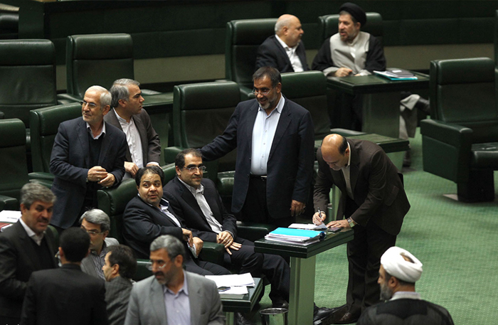 (تصاویر) متن و حواشی جلسه علنی مجلس