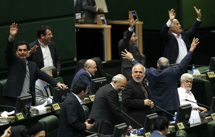 (تصاویر) متن و حواشی جلسه علنی مجلس