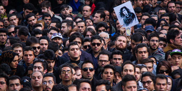 تشییع مرتضی پاشایی، تجمع علاقمندان مرتضی پاشایی، طبیعت زیبایی پاییزی، حریق طولانی در بازار و ... تشییع مرتضی پاشایی، تجمع علاقمندان مرتضی پاشایی، طبیعت زیبایی پاییزی، حریق طولانی در بازار و ...