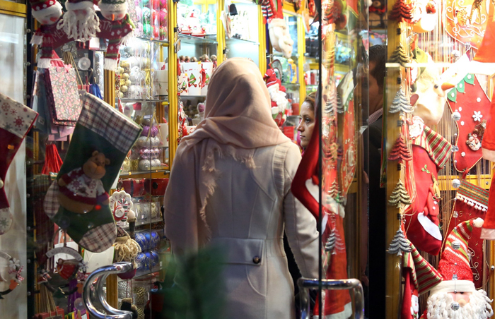 (تصاویر) خرید کریسمس در تهران (تصاویر) خرید کریسمس در تهران