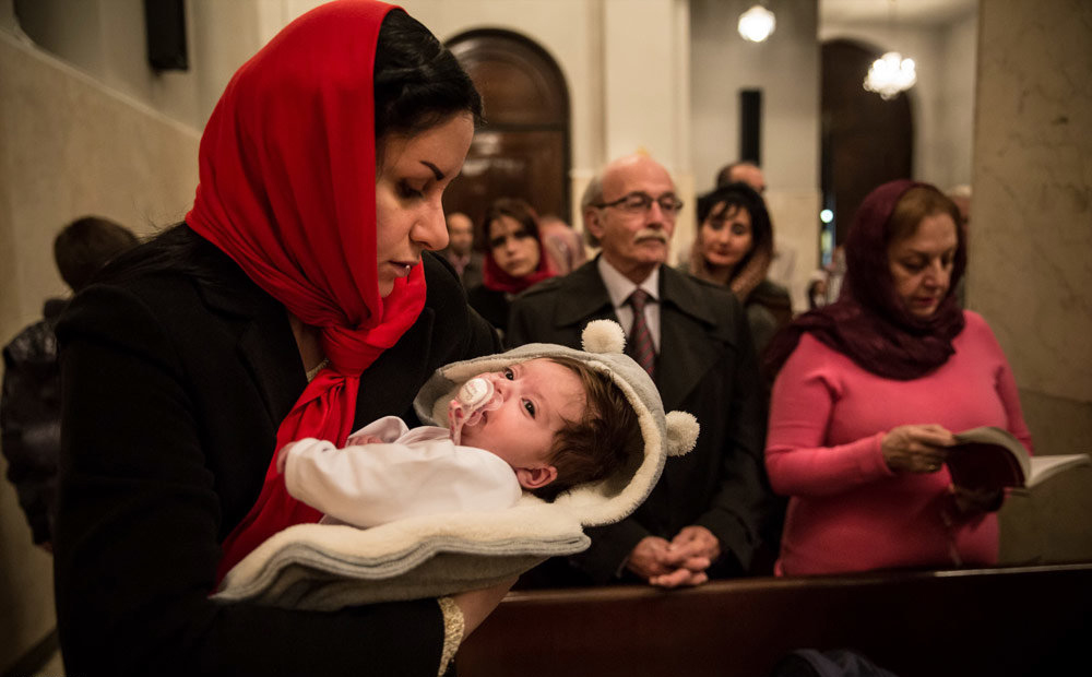 (تصاویر) مراسمِ سال نو میلادی در تهران