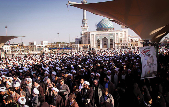 (تصاویر) تشییع آیتالله انصاری شیرازی (تصاویر) تشییع آیتالله انصاری شیرازی