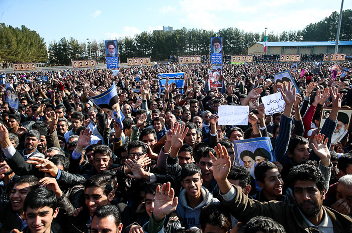 (تصاویر) استقبال از روحانی در بیرجند (تصاویر) استقبال از روحانی در بیرجند
