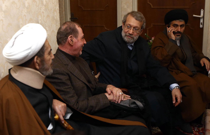(تصاویر) عیادت لاریجانی از حجتالاسلام حسنی (تصاویر) عیادت لاریجانی از حجتالاسلام حسنی