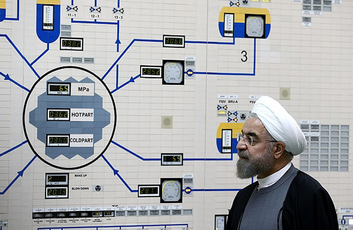 (تصاویر) روحانی در نیروگاه اتمی بوشهر (تصاویر) روحانی در نیروگاه اتمی بوشهر
