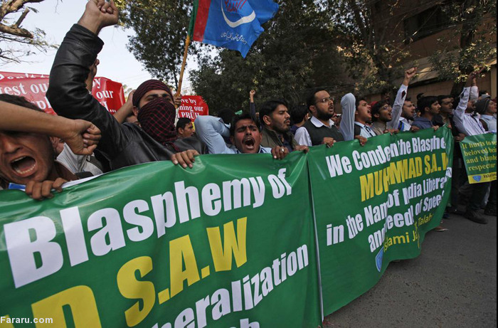 (تصاویر) درگیری پلیس پاکستان و معترضان شارلی (تصاویر) درگیری پلیس پاکستان و معترضان شارلی