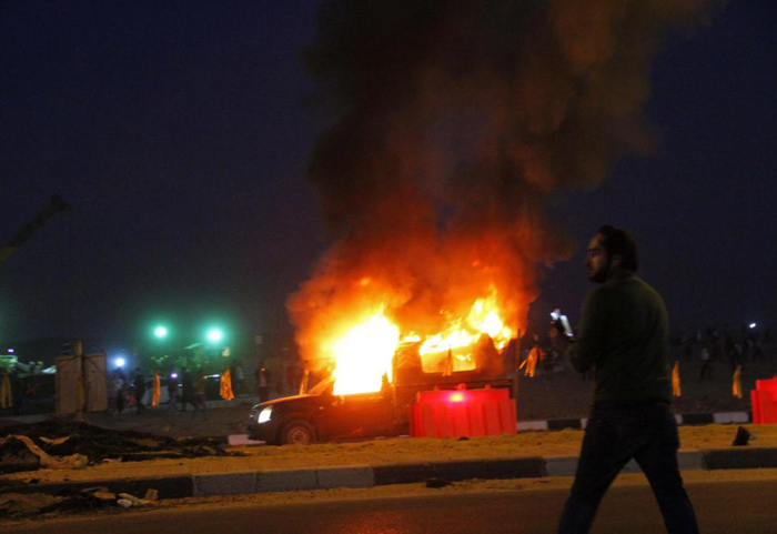 22نفر در مصر در جریان مسابقه فوتبال کشته شدند 22نفر در مصر در جریان مسابقه فوتبال کشته شدند