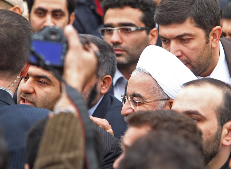 (تصاویر) حسن روحانی در راهپیمایی 22 بهمن (تصاویر) حسن روحانی در راهپیمایی 22 بهمن