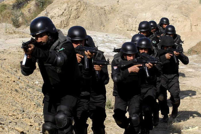 (تصاویر) زنان کماندو در پاکستان (تصاویر) زنان کماندو در پاکستان