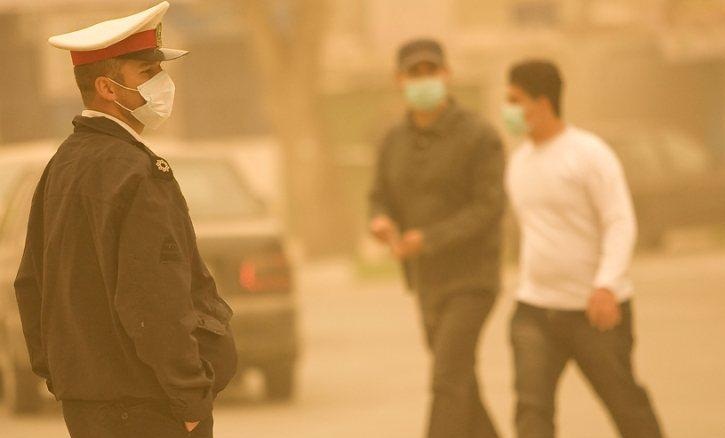 ریزگردهای سیاسی، ورود نظامیان ممنوع و ... ریزگردهای سیاسی، ورود نظامیان ممنوع و ...